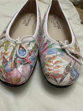 Paul Mayer White Multicolor Floral-Print Ballet Flats